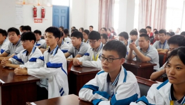 校企合作 共促發(fā)展 | 我集團為“立信訂單班”優(yōu)秀學子頒發(fā)獎學金