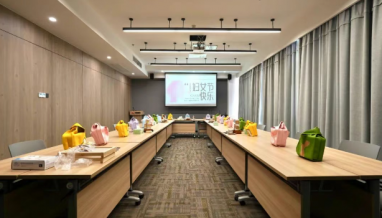 立信丨“三八”國際婦女節(jié)：重新定義“她”力量